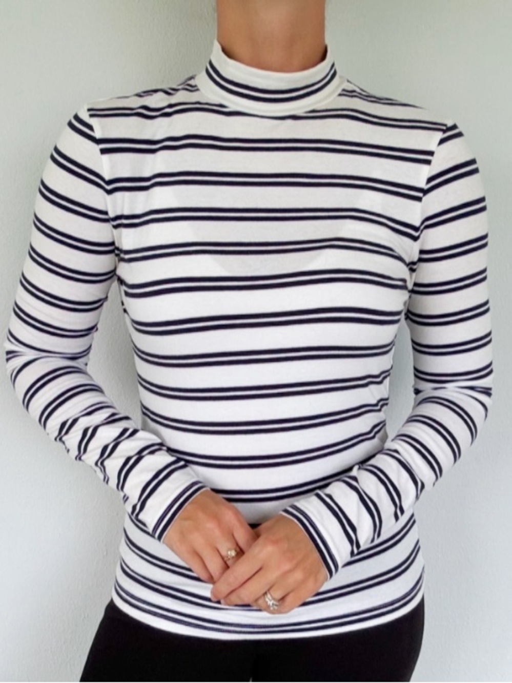 Banana Republic Timeless navy blue white stripe mock neck long sleeve top XS